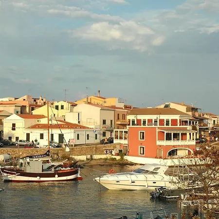 Villa Punta De Su Turrione Sleeps 8 Pool Wifi